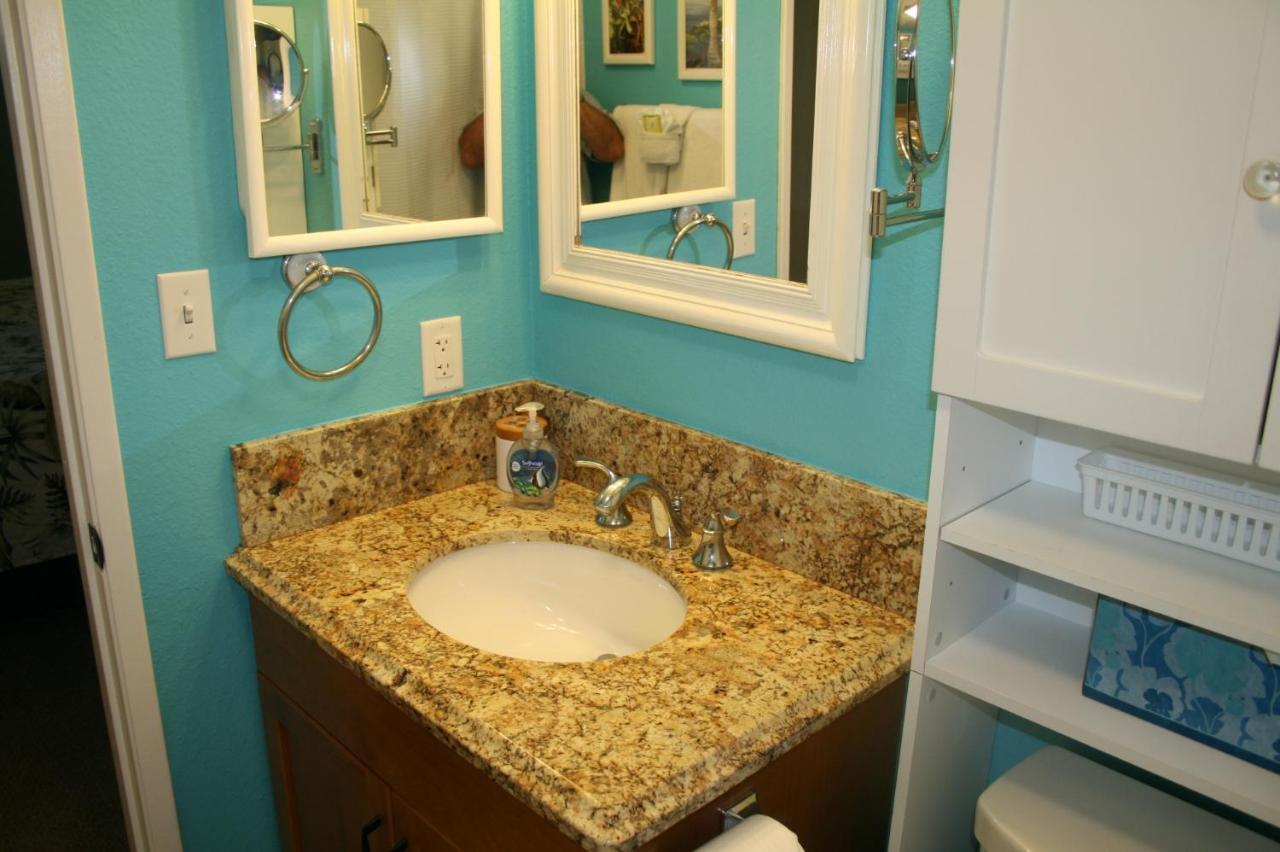 Sea Village 2Nd Floor Direct Oceanfront Unit With Extensive Upgrades Kailua-Kona Exterior photo